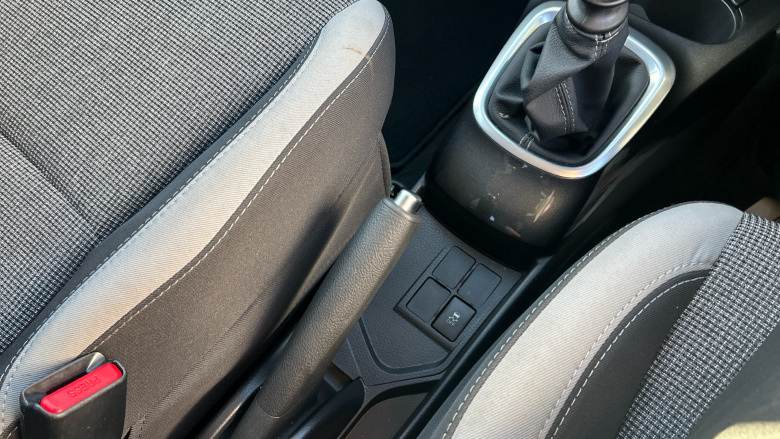 Toyota Yaris 1.5 VVT-i Y20 5dr [Bi-tone] Petrol Hatchback